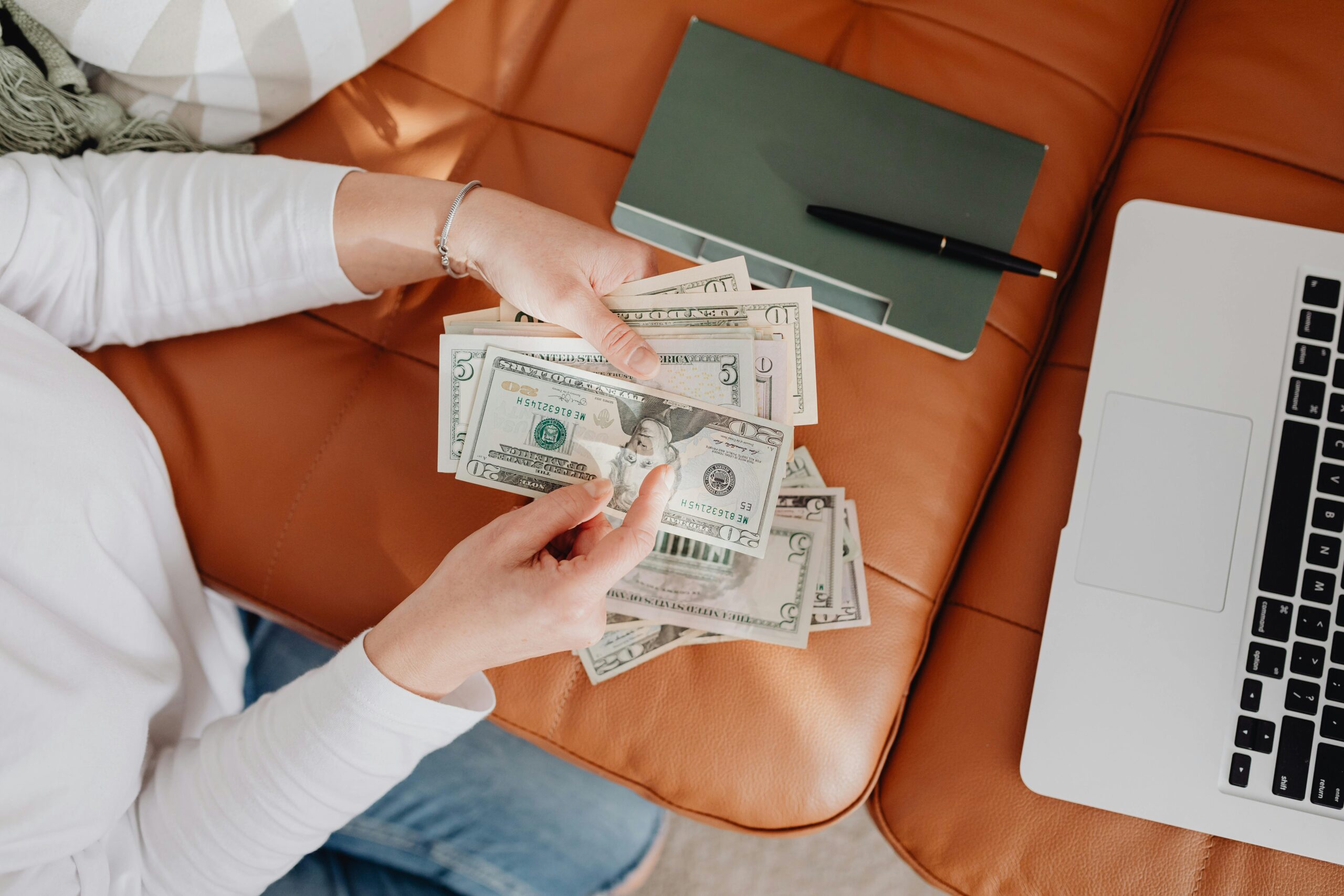 How to Make Money with YouTube: Easy Steps to Follow